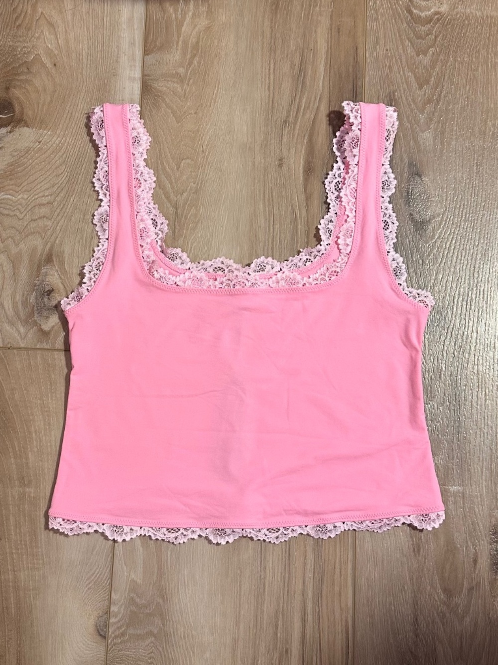 SKIMS Fits Everybody Lace Cami - NWT - MEDIUM